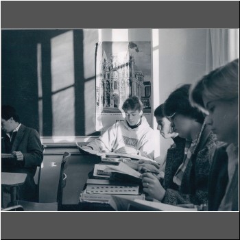 Unable to load Image